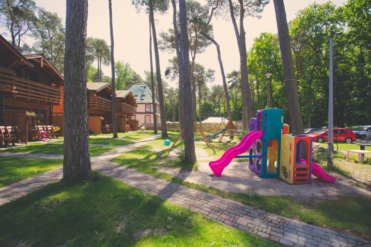 Natura Park Ustronie Morskie - Domki, Apartamenty Exterior foto